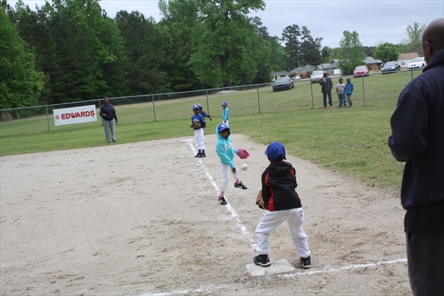 Spring Baseball Softball Tball 2013_027